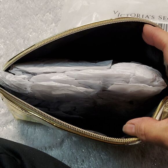 Victoria secret makeup bag  - Picture 4 of 6